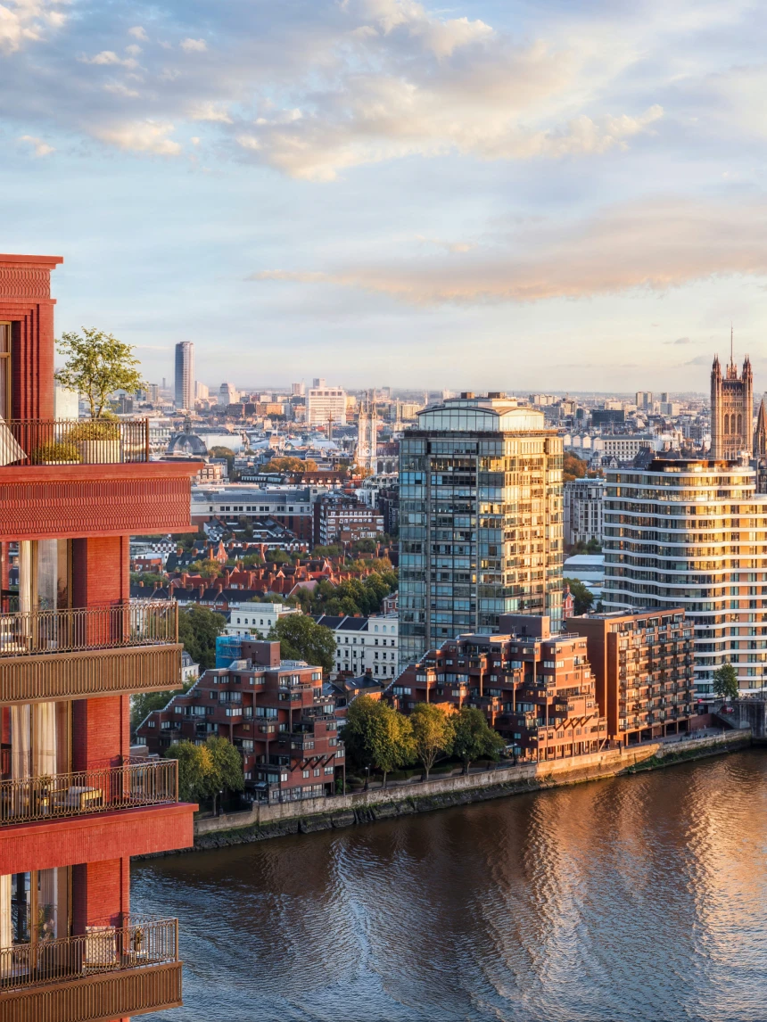 The Capston - River Thames View